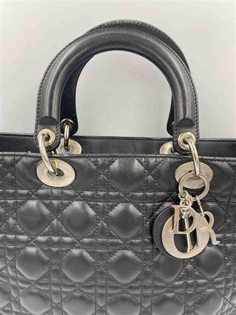 precio bolsa cristian dior|bolsas cristianas Dior.